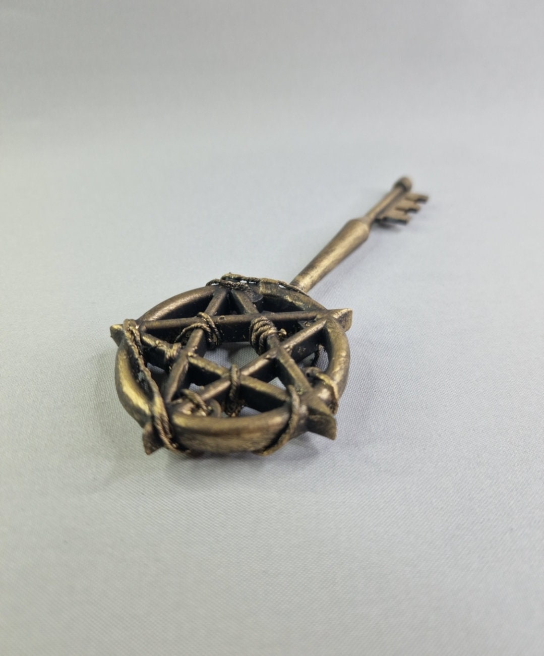 Zeus Beacon Key – Charmed Reboot Replica