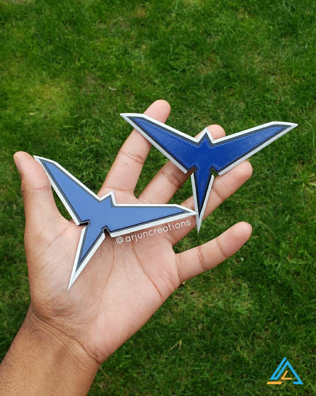 Nightwing Throwing Blade Prop - Inspired by Titans - 3D Printed - Utility - 2021 - Cosplay - Mancave - TV Show