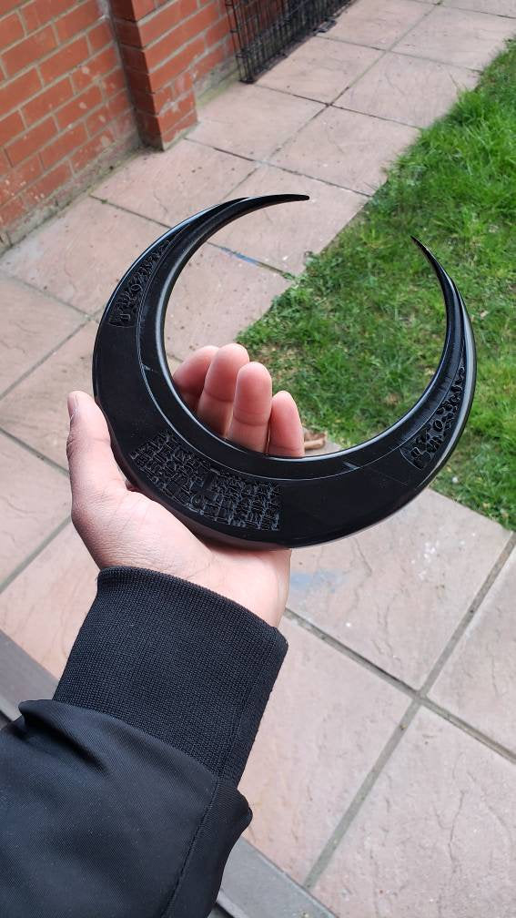 Crescent Darts Moon Weapon Prop, 3D Printed Resin - Inspired by Marvel's Moon Knight