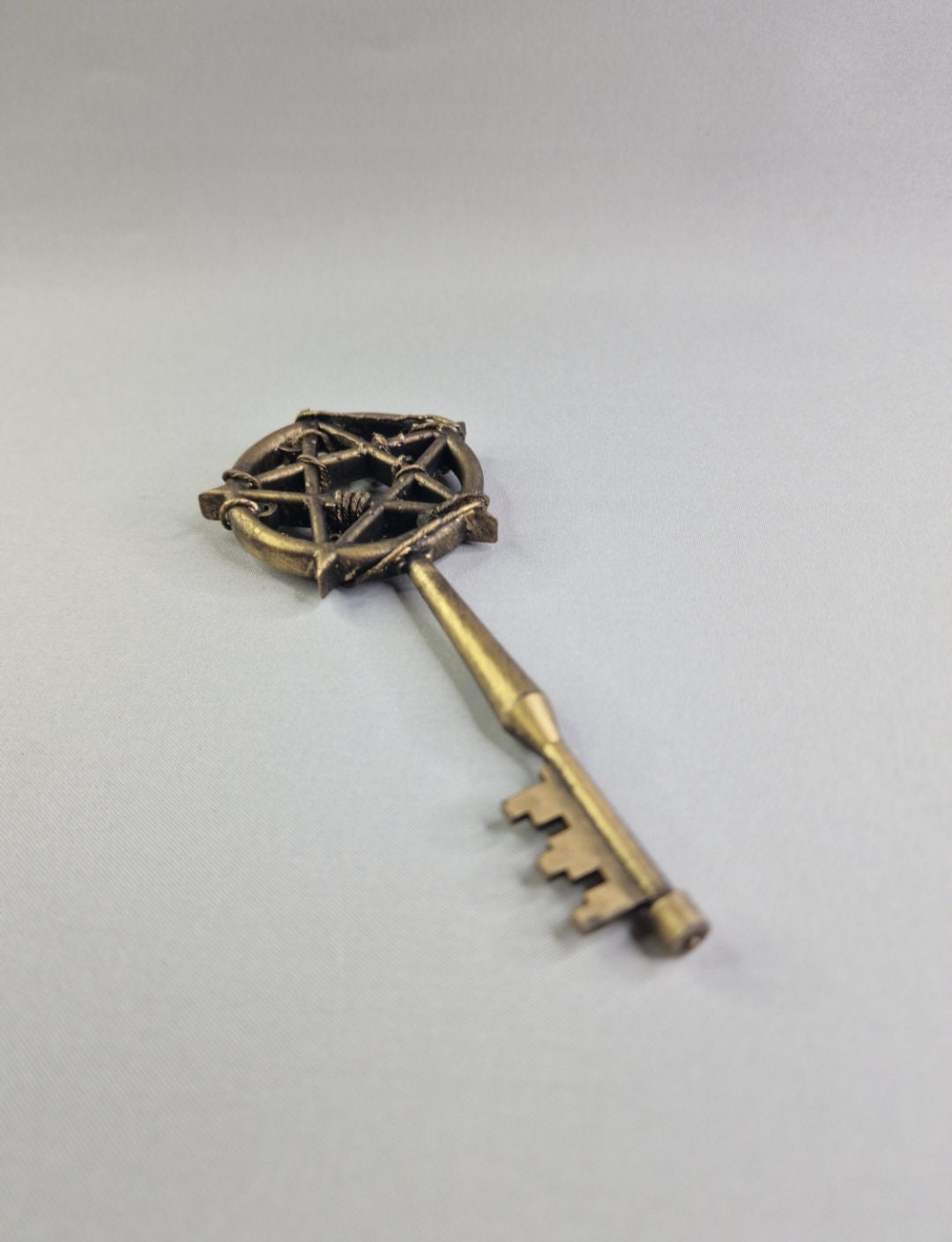 Zeus Beacon Key – Charmed Reboot Replica