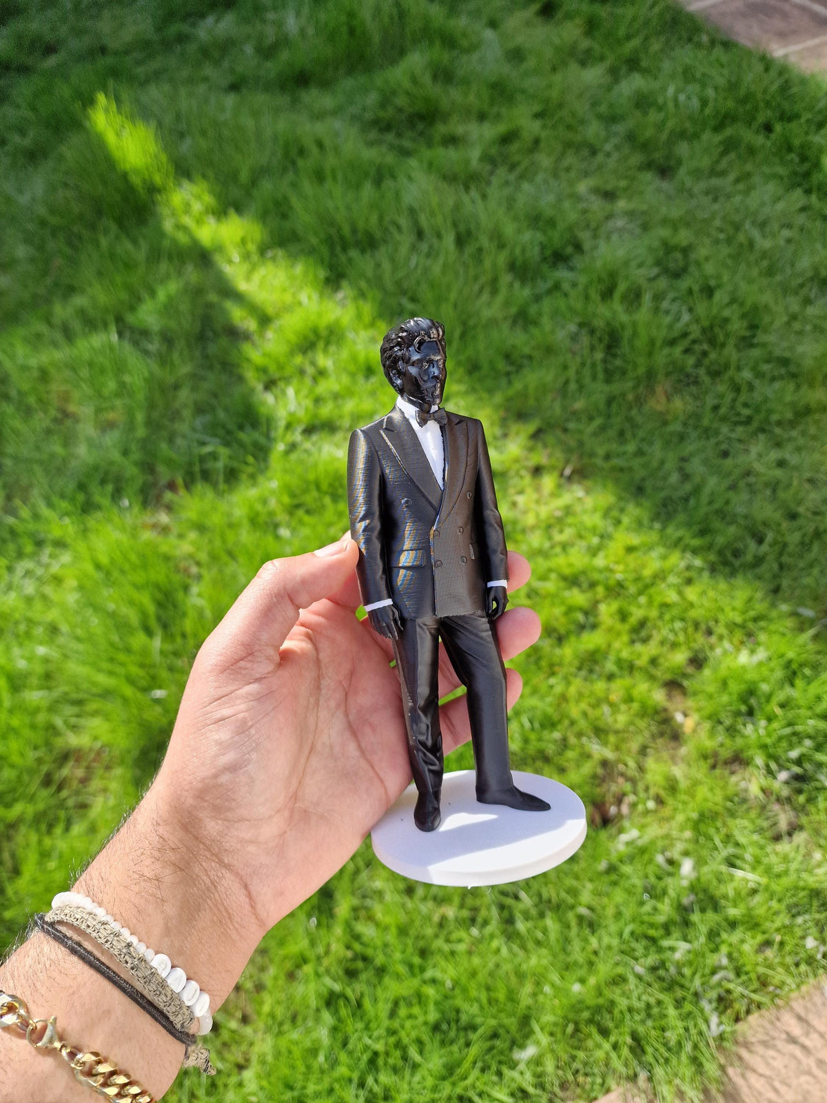 Gesaffelstein Inspired Figure Statue – Techno DJ Collectible – Electronic Music Producer Figure – Dark Techno Decor – DJ Fan Gift – Music