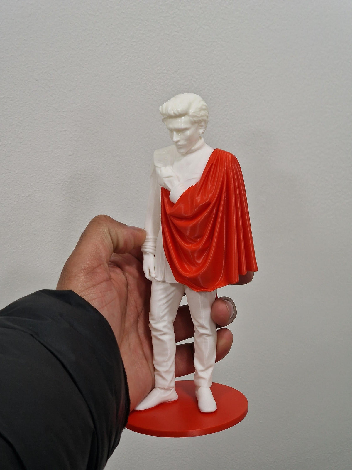 Gesaffelstein White Inspired Figure Statue – Techno DJ Collectible – Electronic Music Producer Figure – Dark Decor – DJ Fan Gift – Music